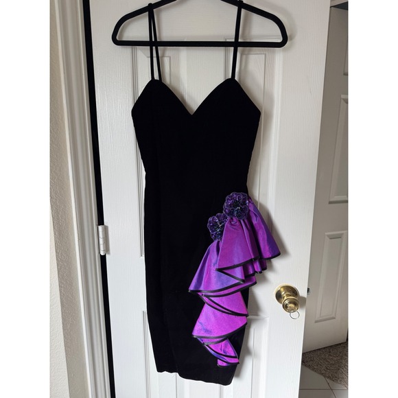 Vintage Cache Black Velvet Purple Satin Ruffle Party Dress 8 - Picture 2 of 9
